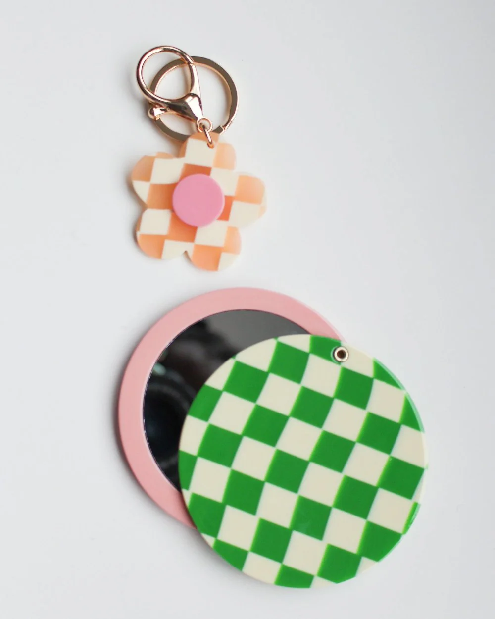 Checkered Daisy Keychain/ Bag Charm - Image 4