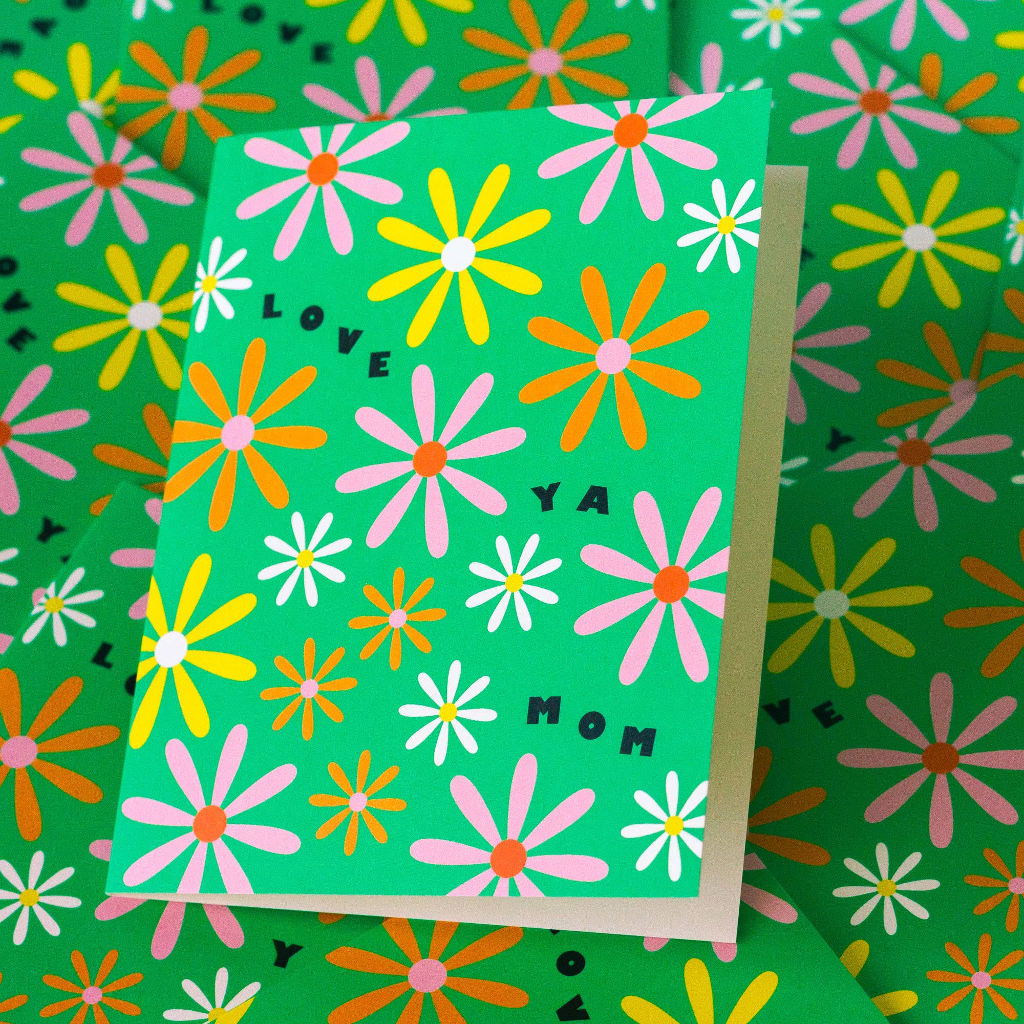 Love Ya Mom Daisy Card - Image 3